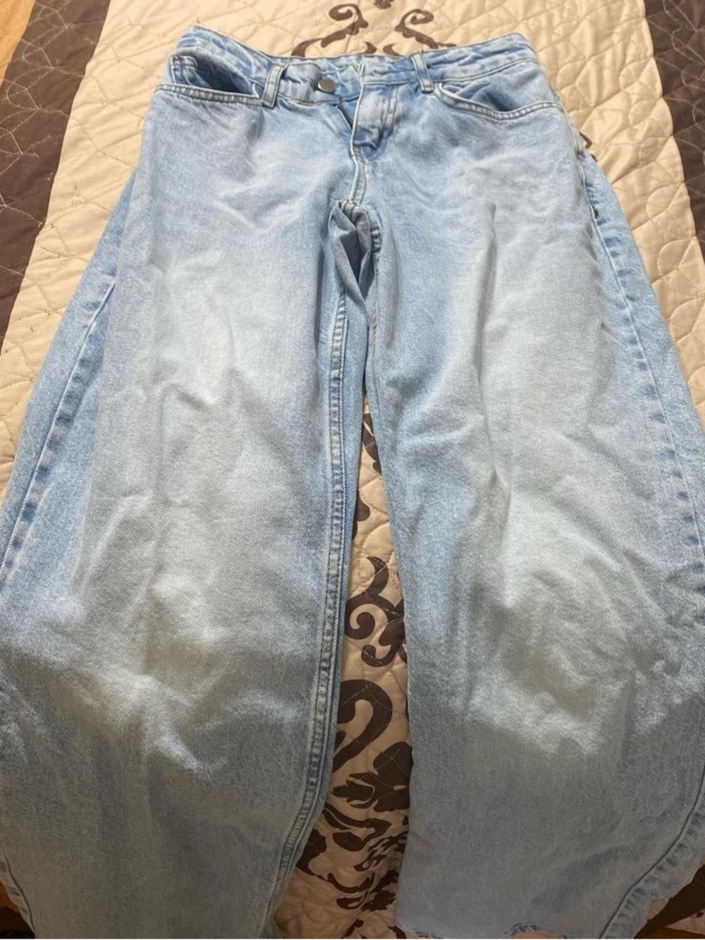 Light Blue Women’s Relaxed Fit Jeans